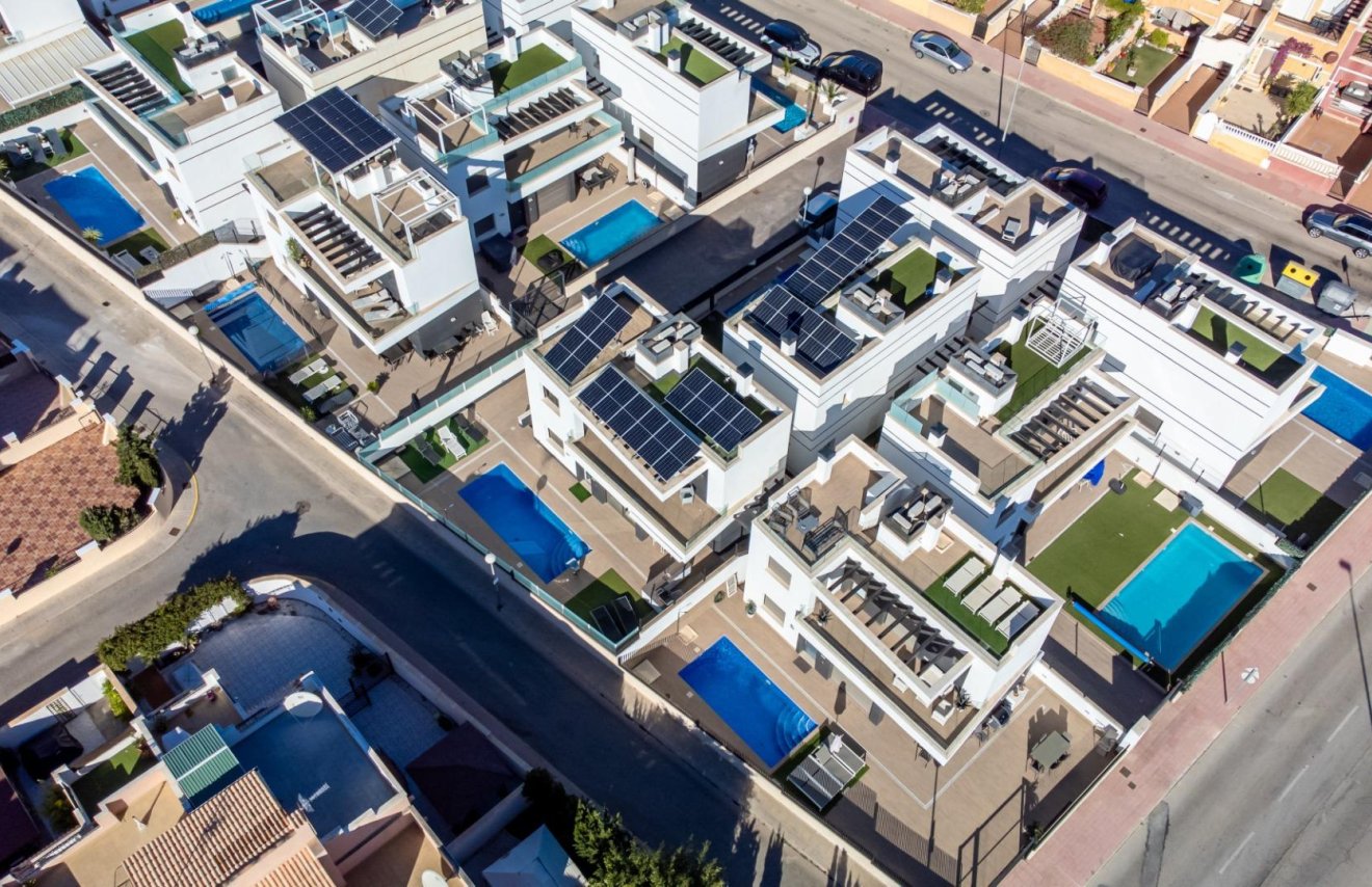 Resale - Villa - Orihuela Costa - PAU 8