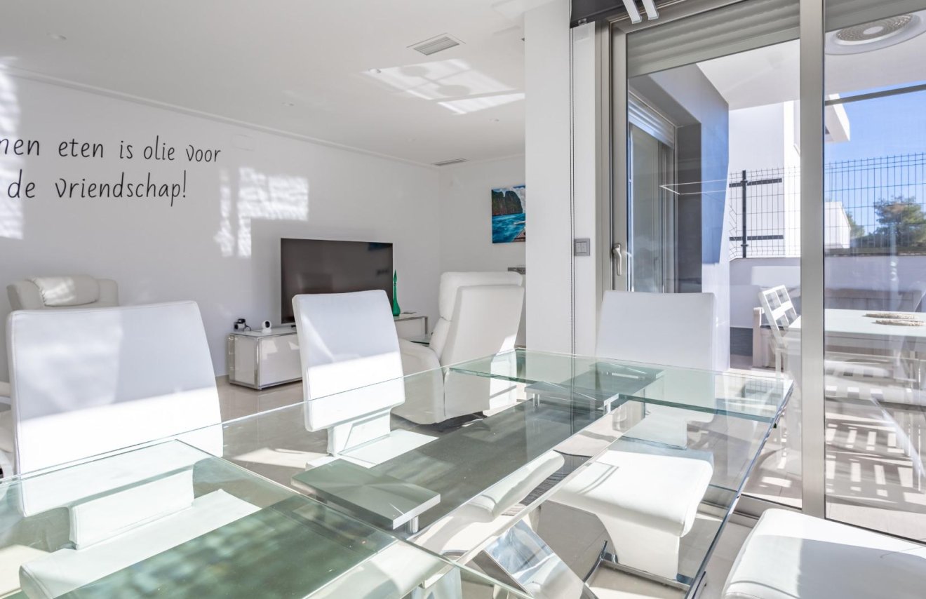 Resale - Villa - Orihuela Costa - PAU 8