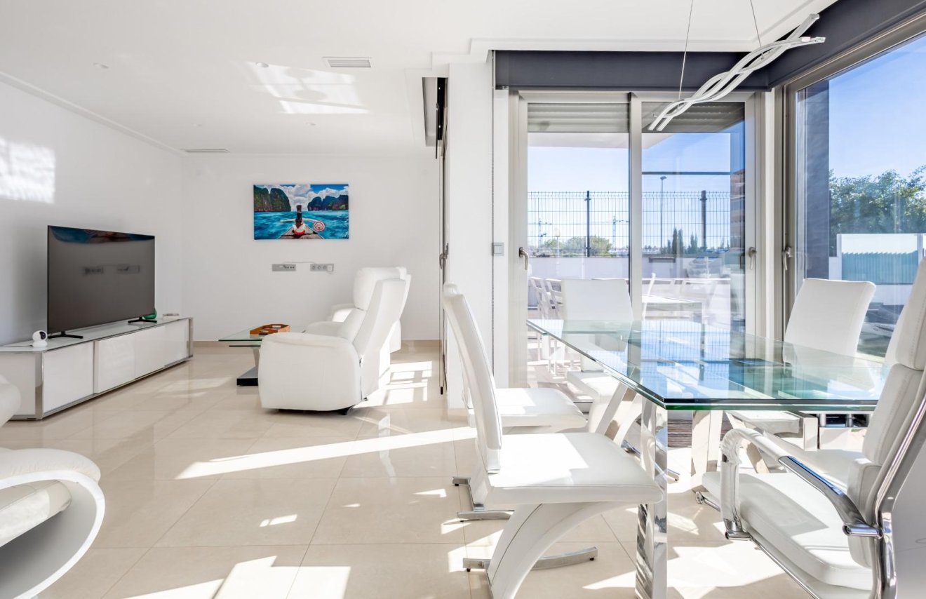 Resale - Villa - Orihuela Costa - PAU 8