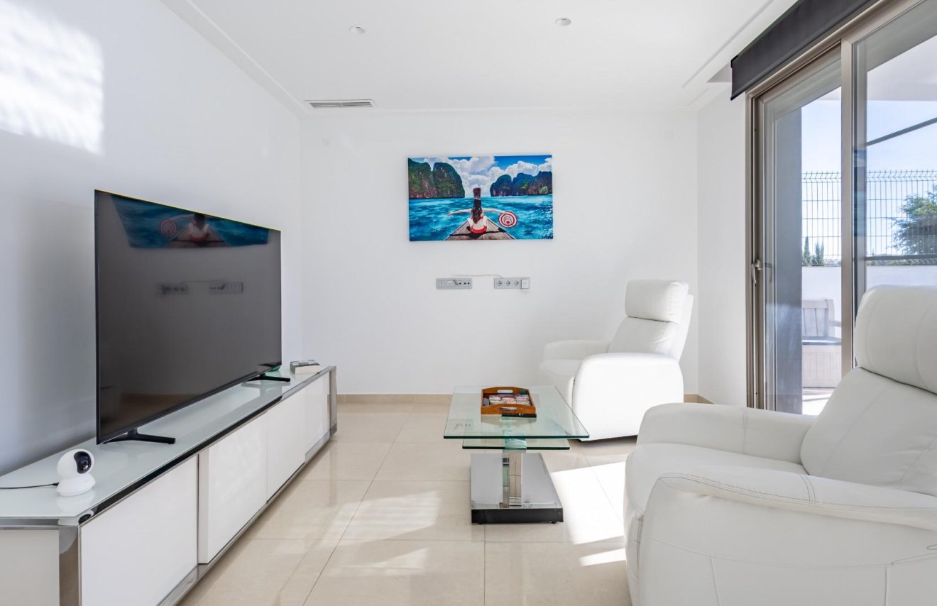 Resale - Villa - Orihuela Costa - PAU 8