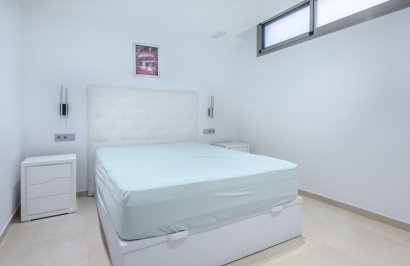 Resale - Villa - Orihuela Costa - PAU 8