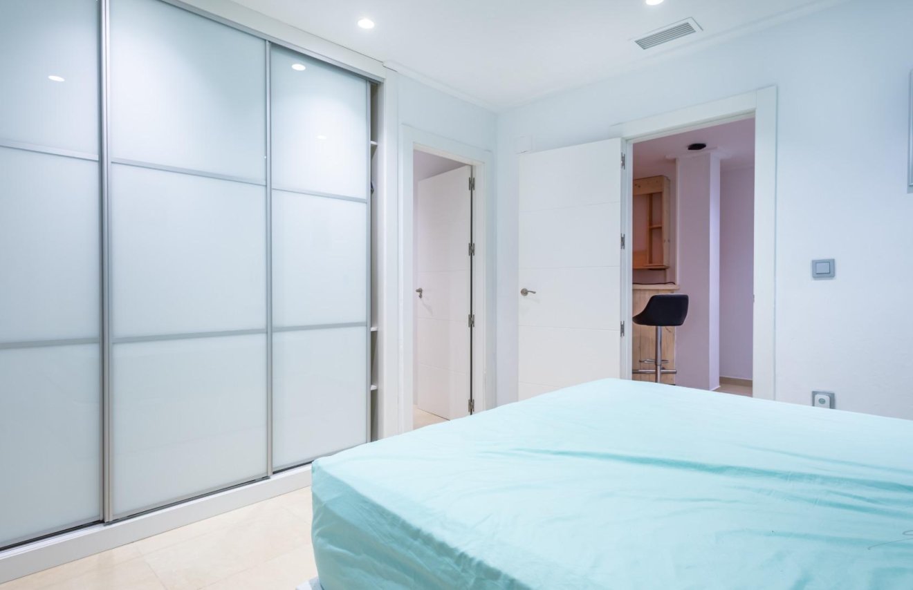 Resale - Villa - Orihuela Costa - PAU 8