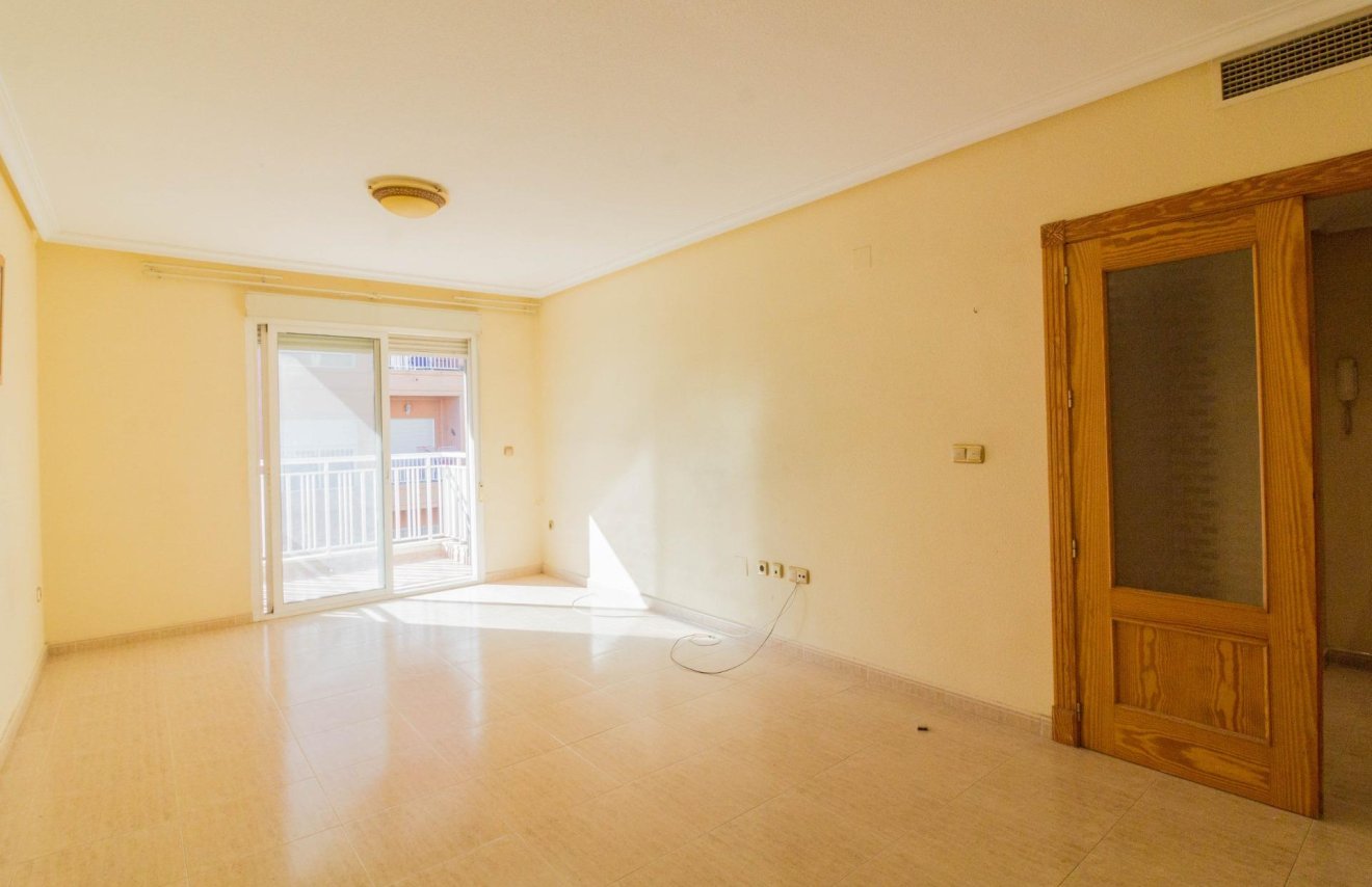 Resale - Piso - Callosa de Segura - Comunidad valenciana