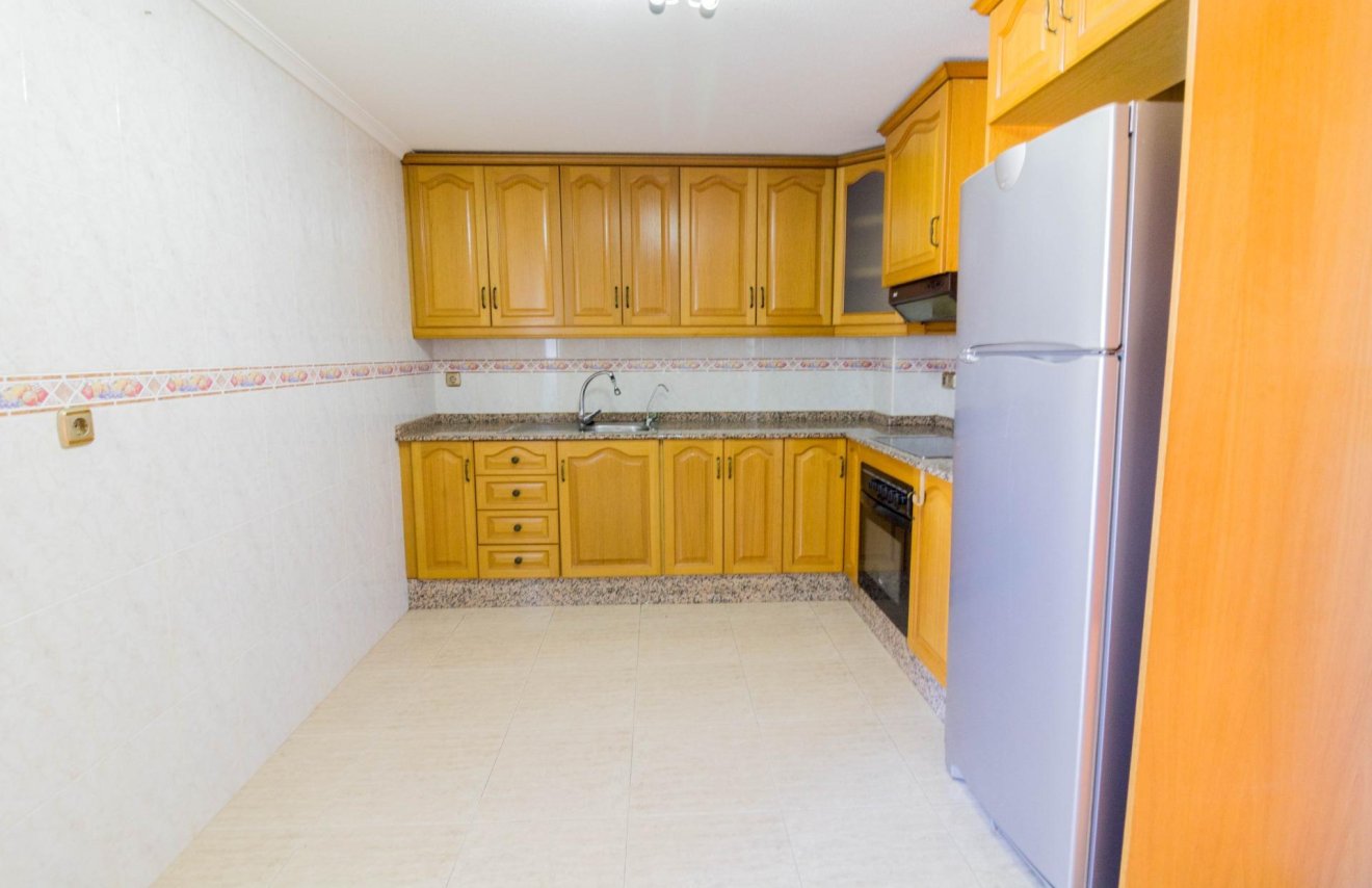 Resale - Piso - Callosa de Segura - Comunidad valenciana