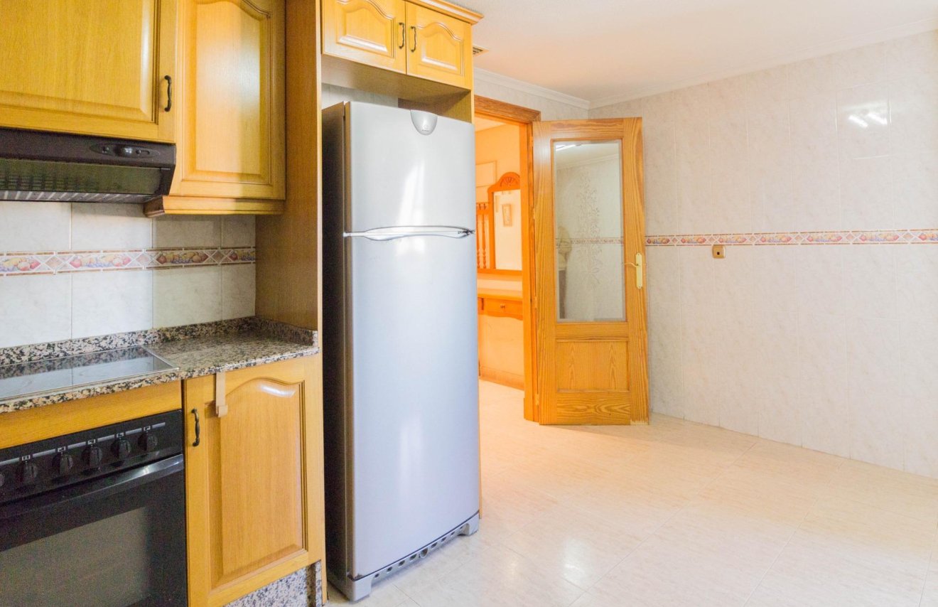 Resale - Piso - Callosa de Segura - Comunidad valenciana