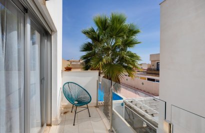 Resale - Chalet - Torrevieja - Los Frutales