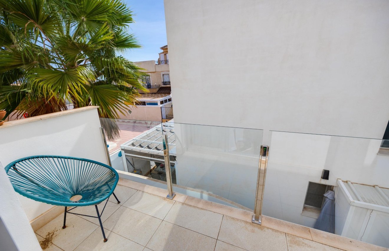 Resale - Chalet - Torrevieja - Los Frutales