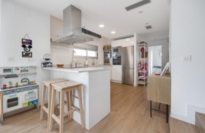 Resale - Chalet - Torrevieja - Los Frutales