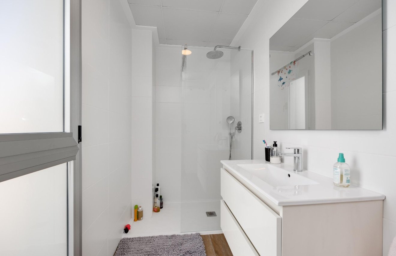 Resale - Chalet - Torrevieja - Los Frutales