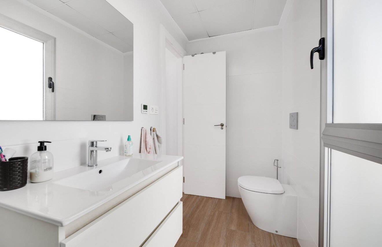 Resale - Chalet - Torrevieja - Los Frutales