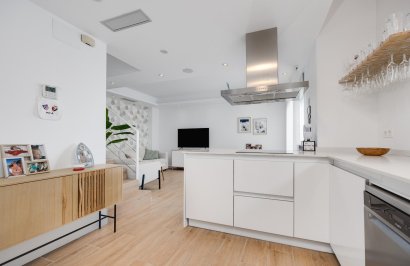 Resale - Chalet - Torrevieja - Los Frutales