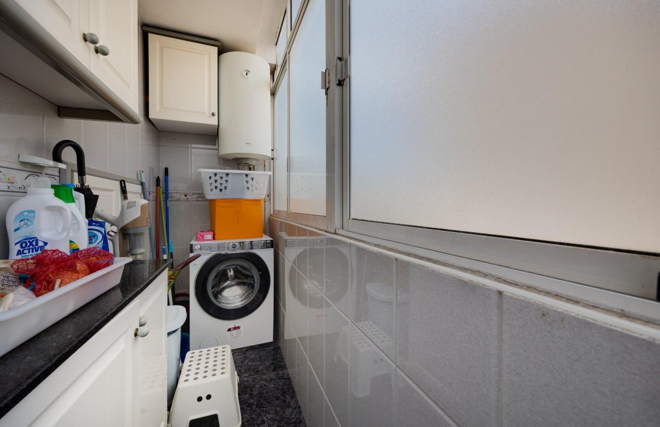 Resale - Apartamento - Torrevieja - Centro