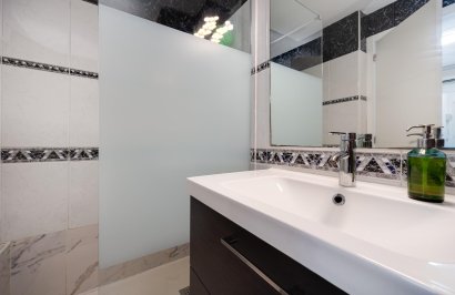 Resale - Apartamento - Torrevieja - Centro