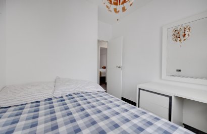 Resale - Apartamento - Torrevieja - Centro