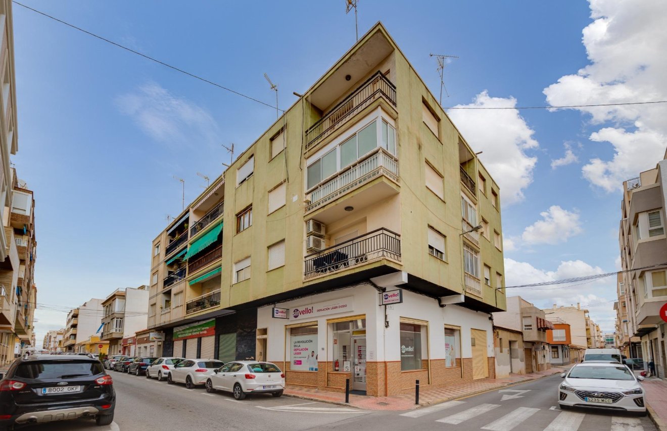 Resale - Apartamento - Torrevieja - Centro