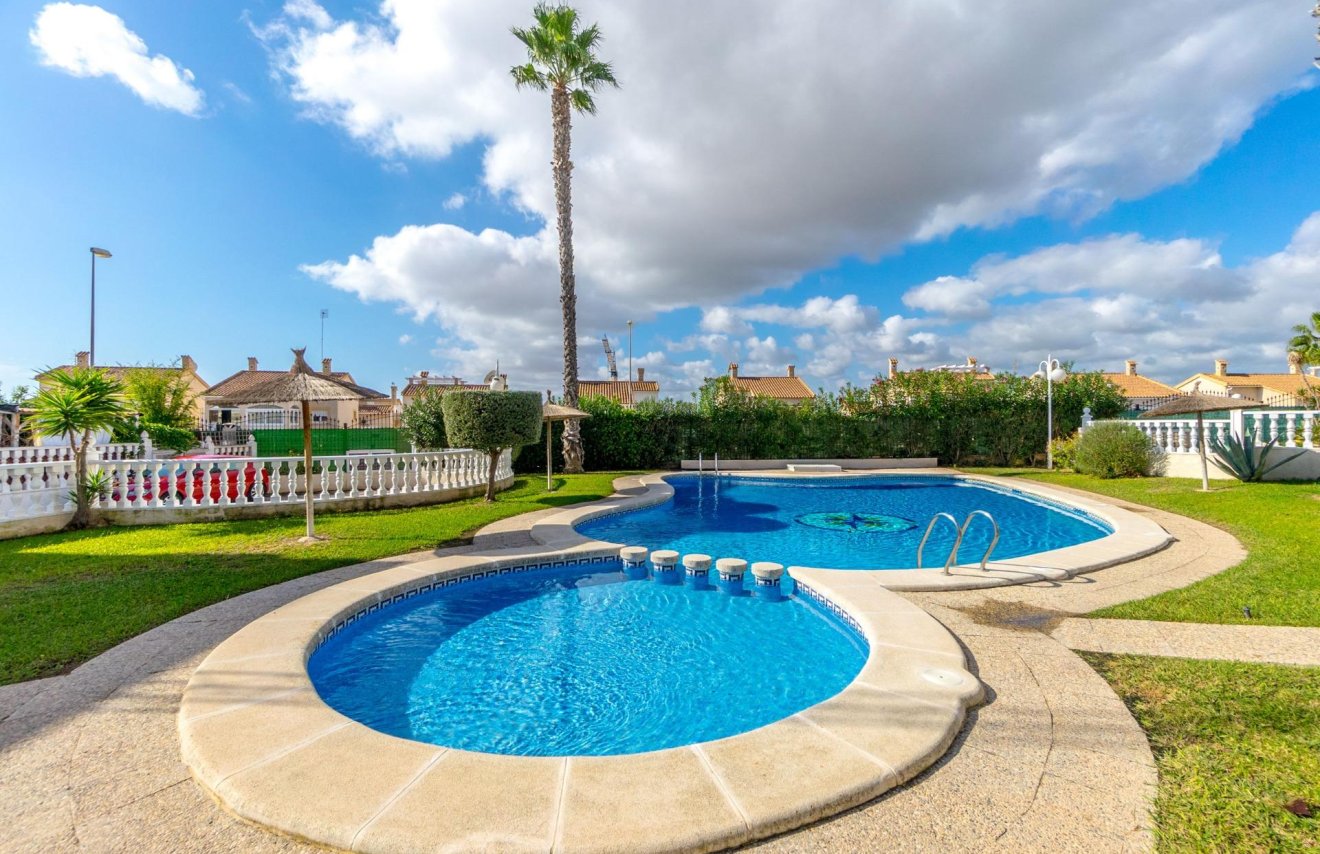 Resale - Casa Tipo Dúplex - Orihuela Costa - Los Altos