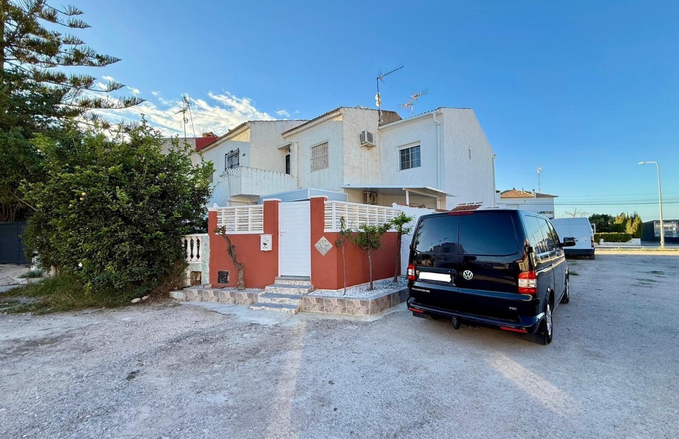 Resale - Bungalow Planta Baja - Torrevieja - La Siesta - El Salado - Torreta