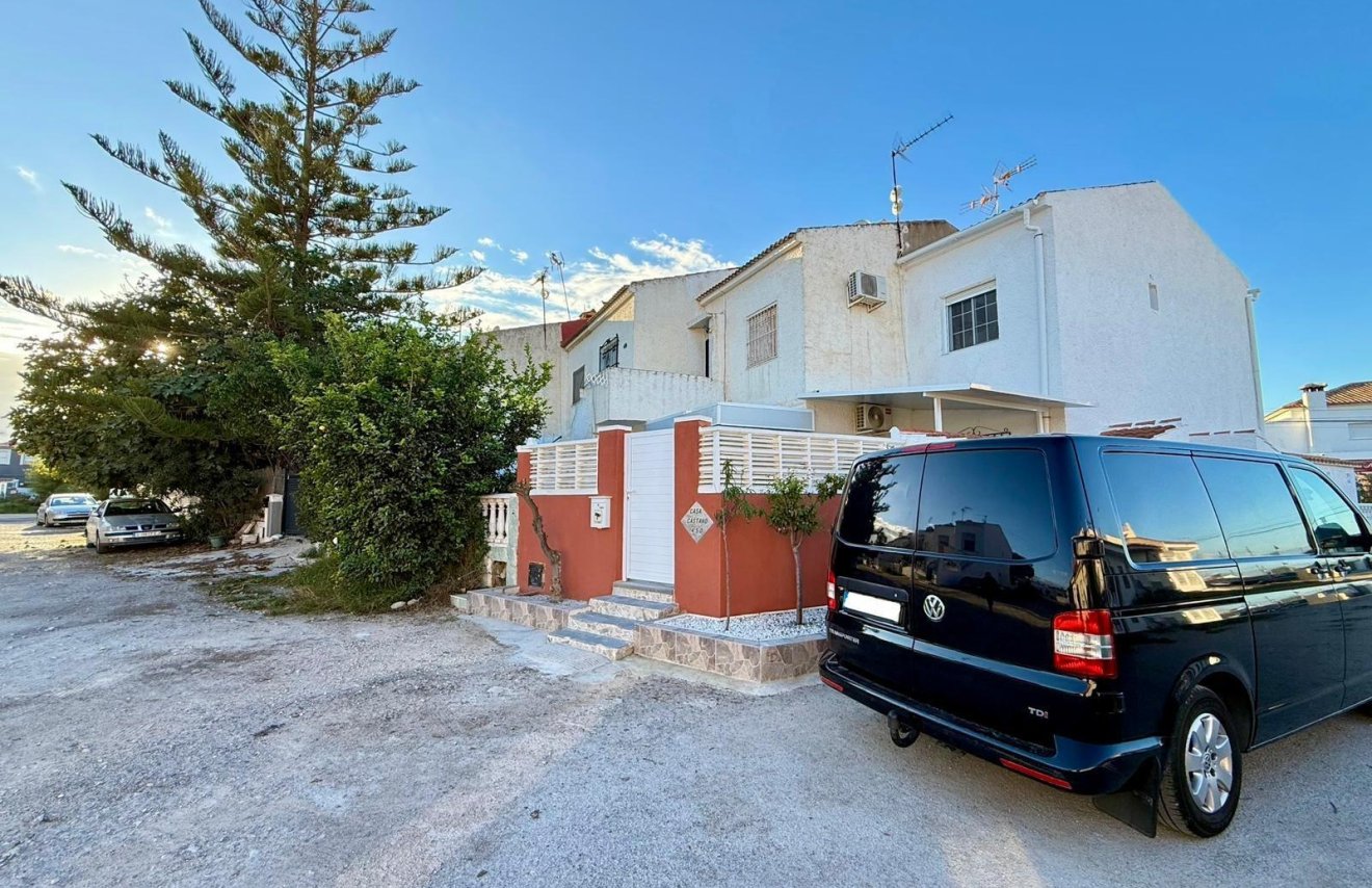Resale - Bungalow Planta Baja - Torrevieja - La Siesta - El Salado - Torreta