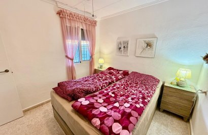 Resale - Bungalow Planta Baja - Torrevieja - La Siesta - El Salado - Torreta