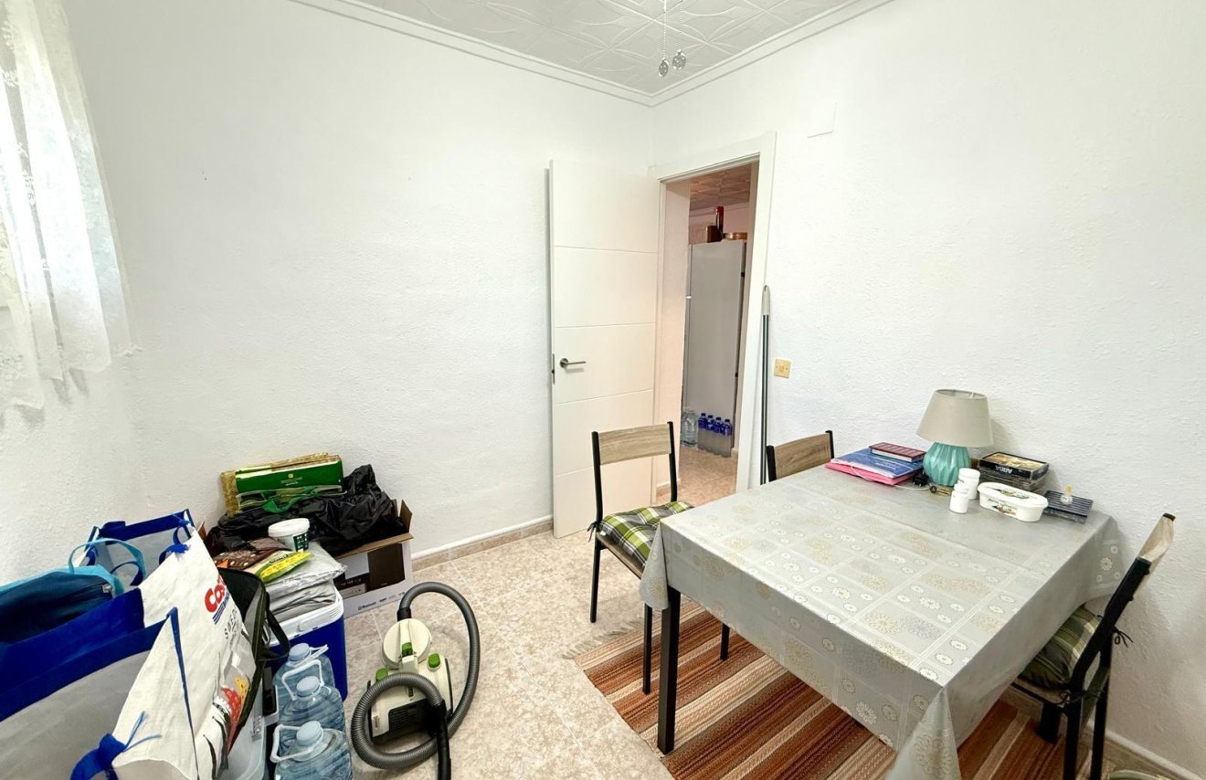 Resale - Bungalow Planta Baja - Torrevieja - La Siesta - El Salado - Torreta