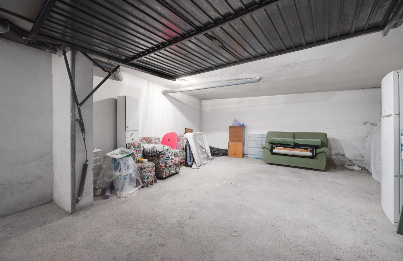 Resale - Garage - Torrevieja - Playa del Cura