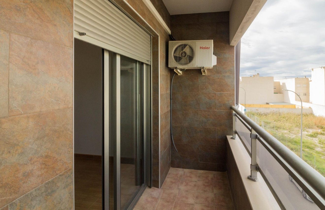 Resale - Piso - San Isidro - Comunidad valenciana