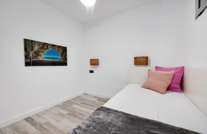 Resale - Apartamento - Torrevieja - Punta prima