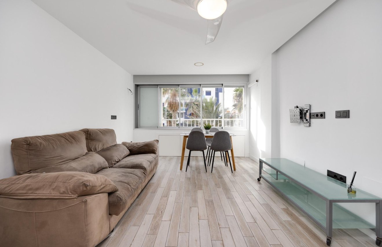 Resale - Apartamento - Torrevieja - Punta prima