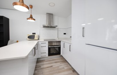 Resale - Apartamento - Torrevieja - Punta prima