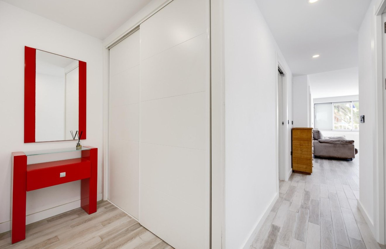 Resale - Apartamento - Torrevieja - Punta prima