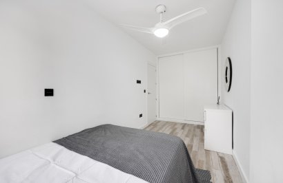 Resale - Apartamento - Torrevieja - Punta prima