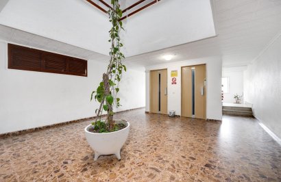 Resale - Apartamento - Torrevieja - Punta prima