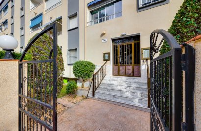 Resale - Apartamento - Torrevieja - Punta prima