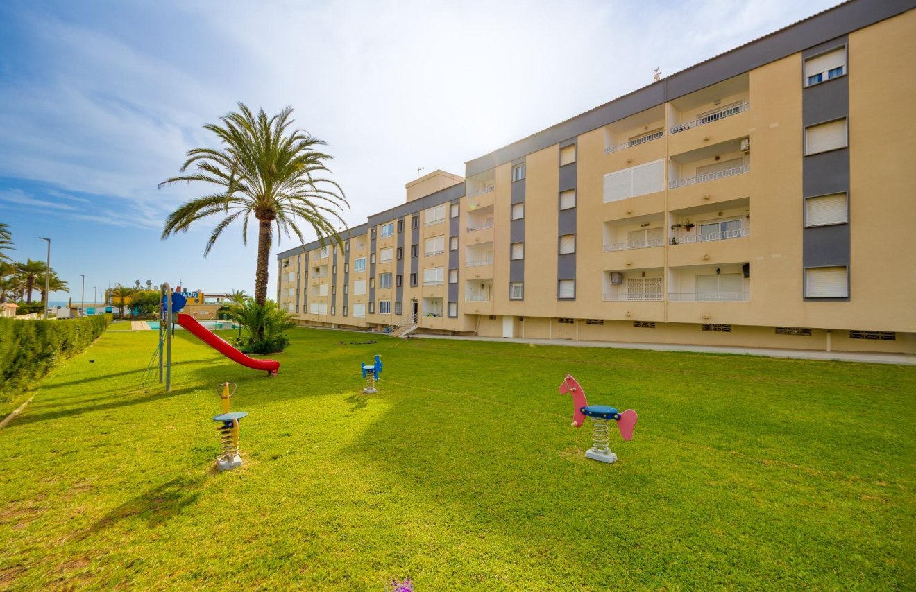 Resale - Apartamento - Torrevieja - Punta prima