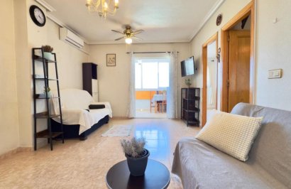Resale - Apartamento - Torrevieja - Centro