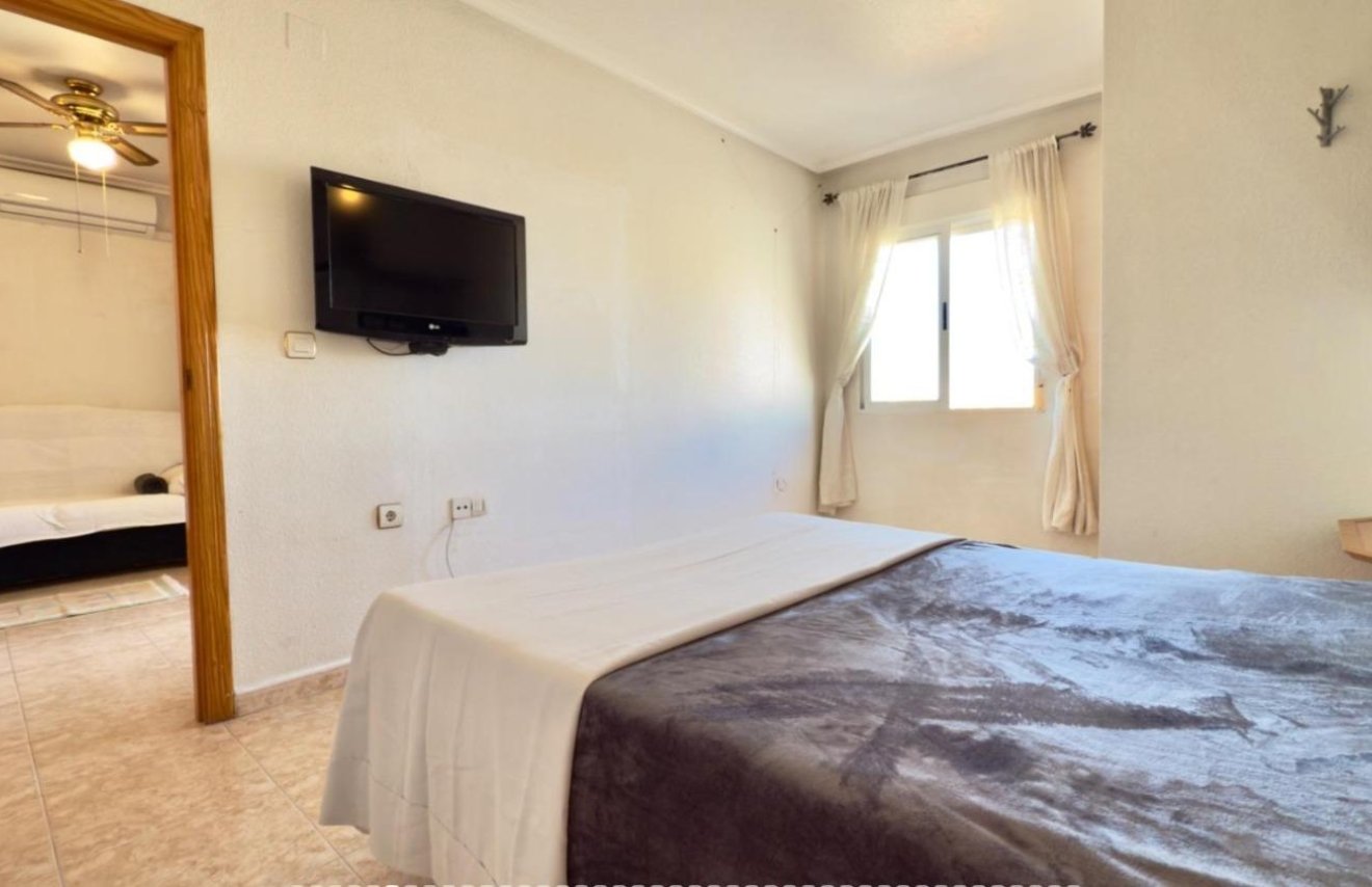 Resale - Apartamento - Torrevieja - Centro