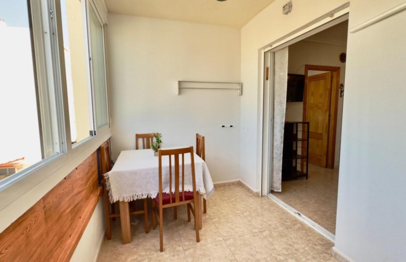 Resale - Apartamento - Torrevieja - Centro