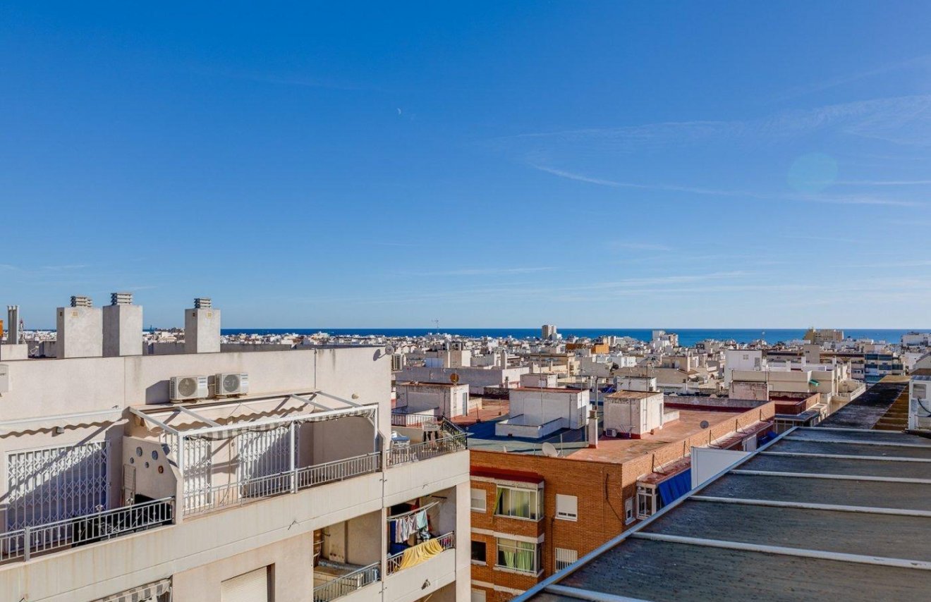 Resale - Apartamento - Torrevieja - Centro