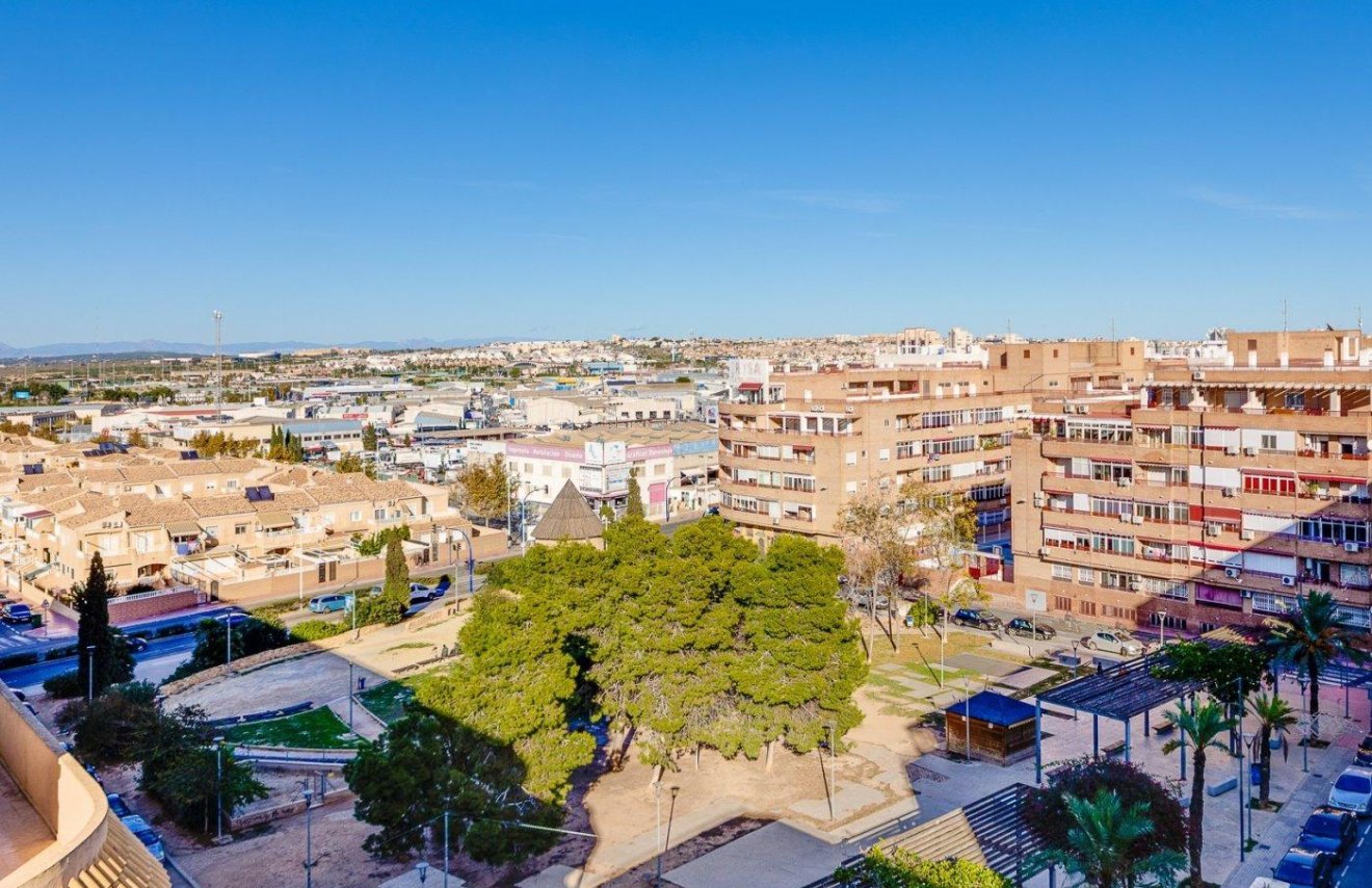 Resale - Apartamento - Torrevieja - Centro