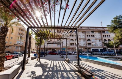 Resale - Apartamento - Torrevieja - Centro