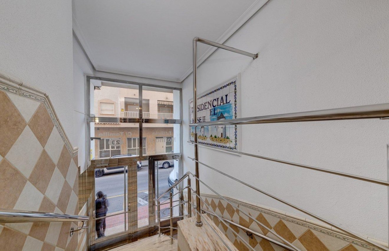 Resale - Apartamento - Torrevieja - Centro