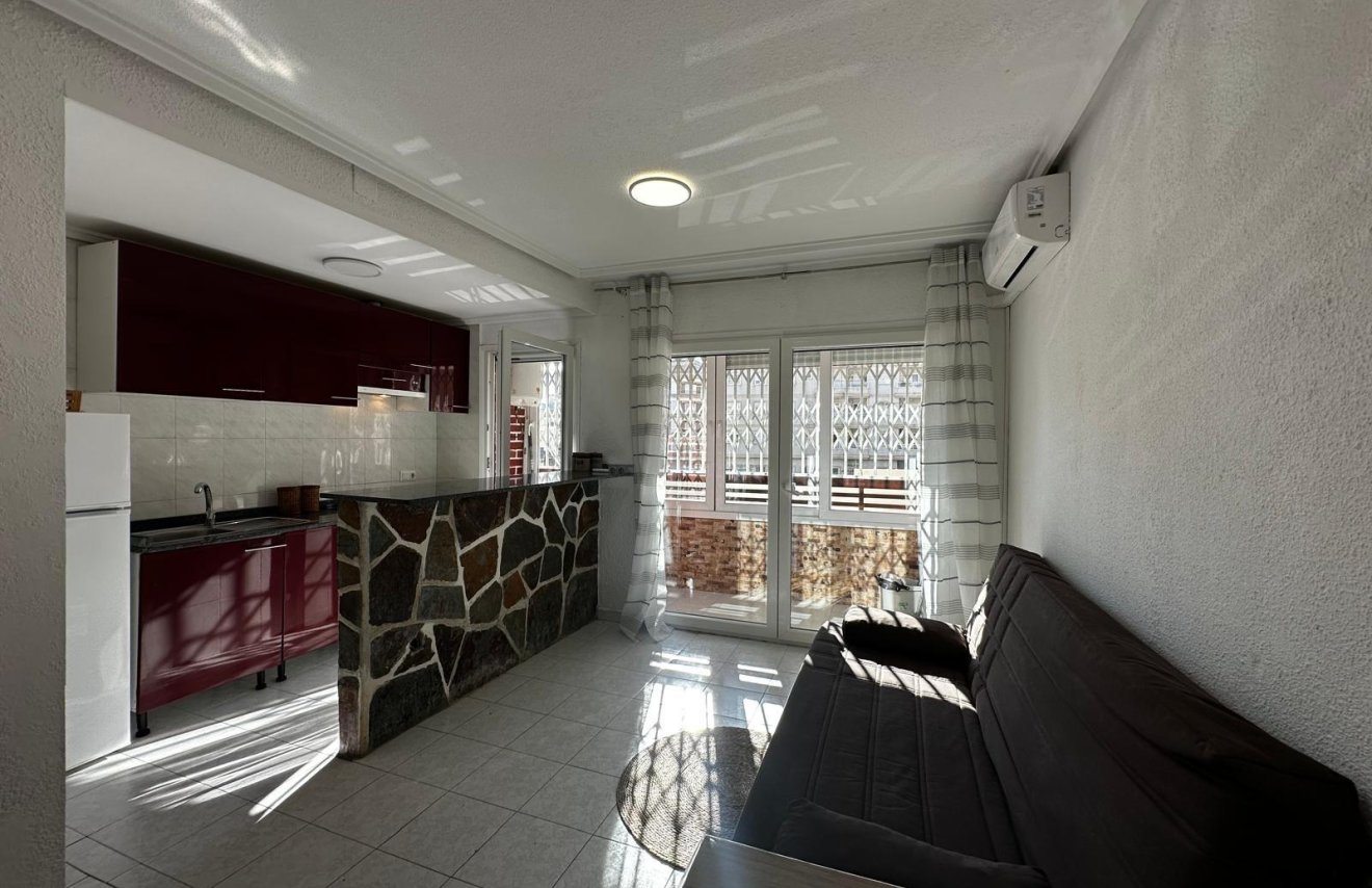 Resale - Apartamento - Torrevieja - torrevieja