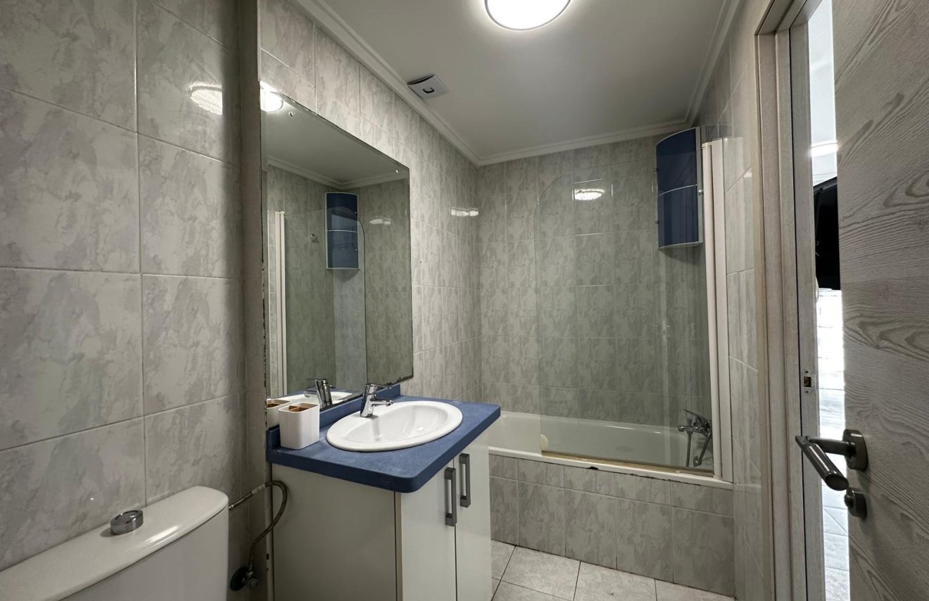 Resale - Apartamento - Torrevieja - torrevieja