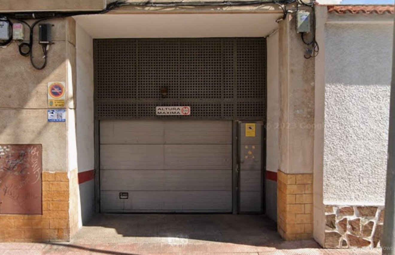 Reventa - Garaje - Torrevieja - Centro