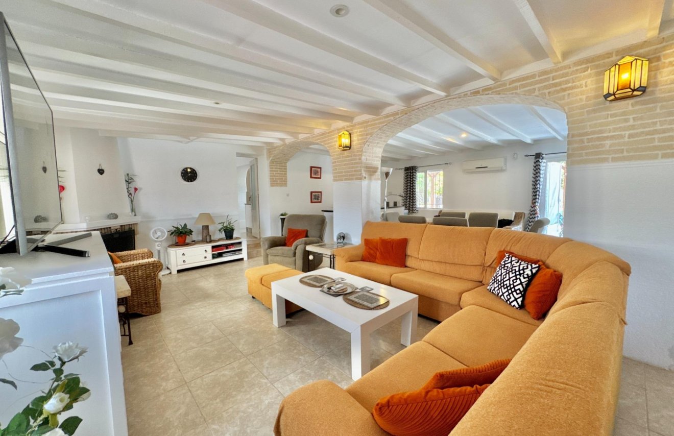 Resale - Villa - Dolores - Comunidad valenciana