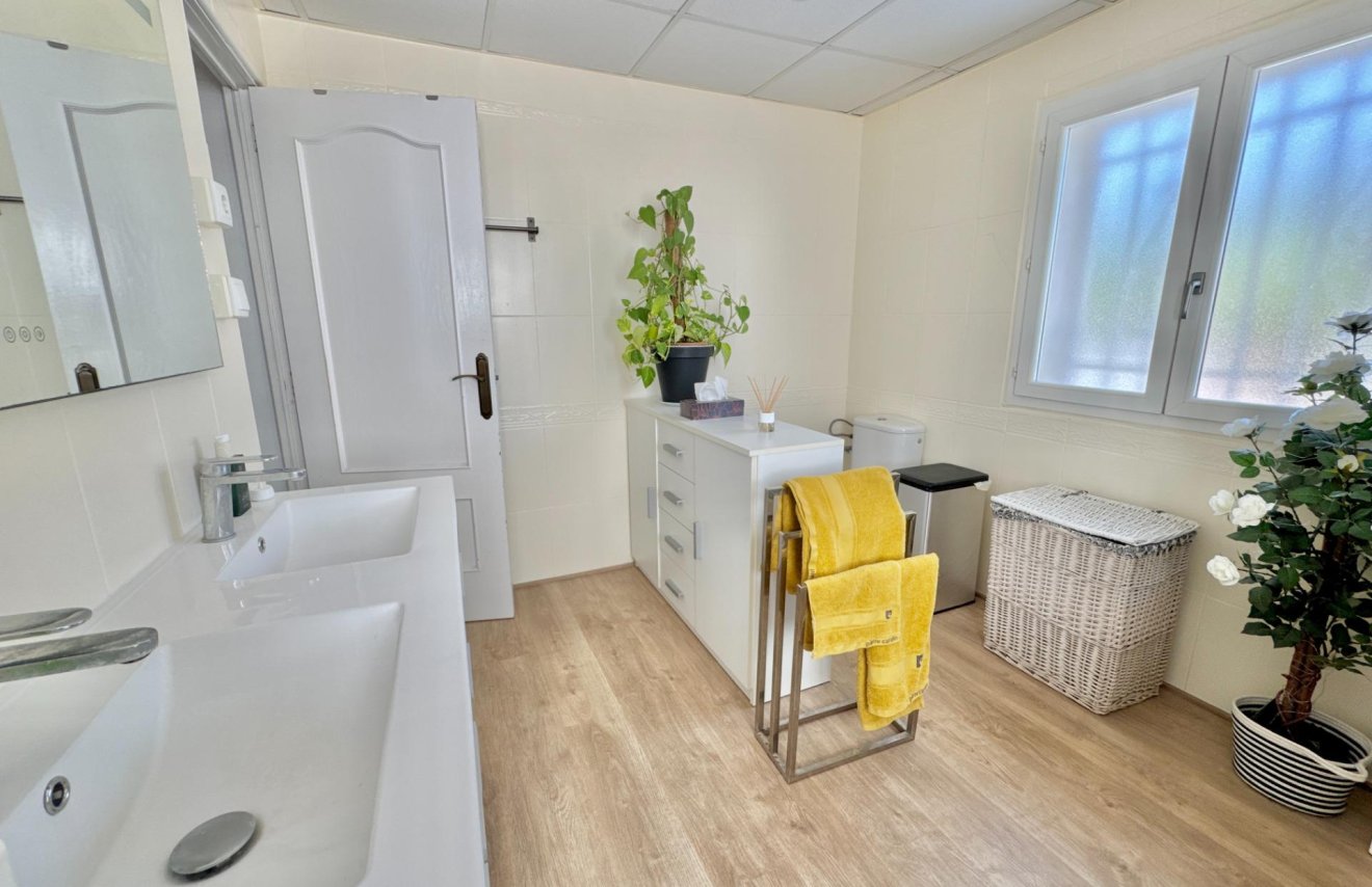 Resale - Villa - Dolores - Comunidad valenciana