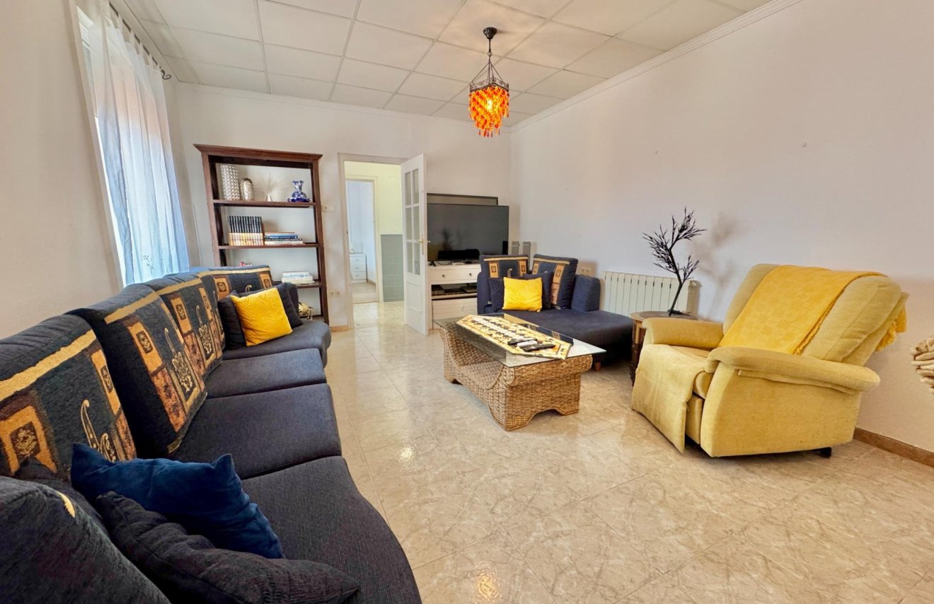 Resale - Villa - Dolores - Comunidad valenciana