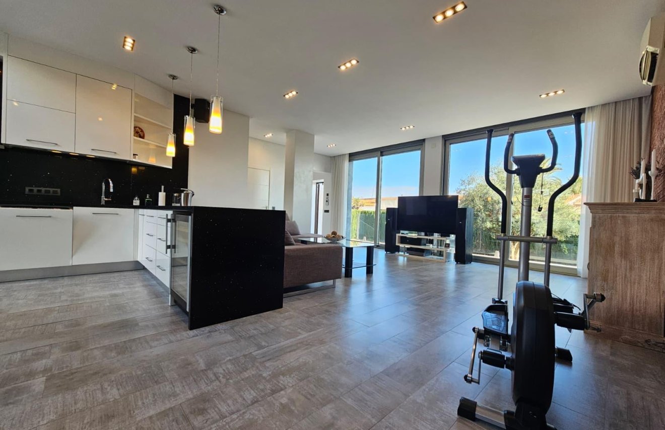 Reventa - Villa de Lujo - Torrevieja - Los Angeles