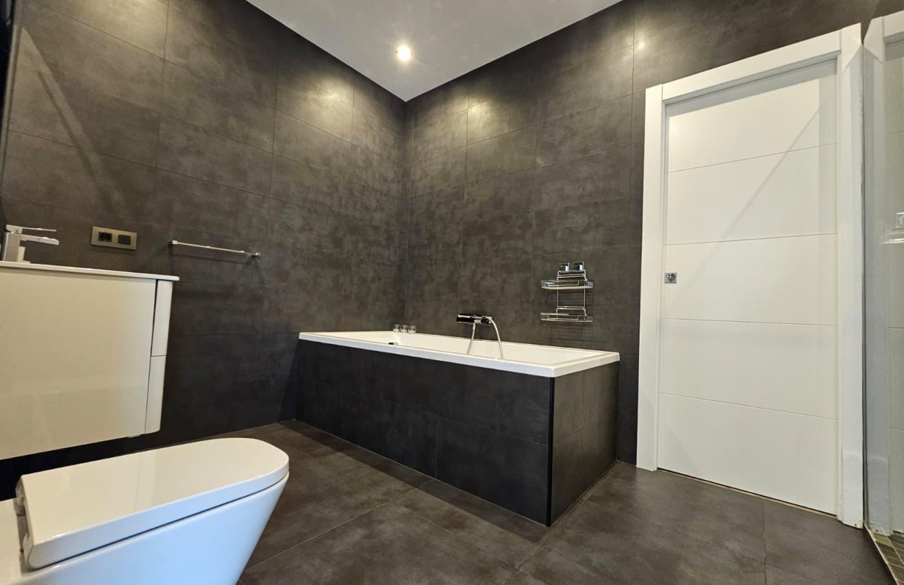 Reventa - Villa de Lujo - Torrevieja - Los Angeles