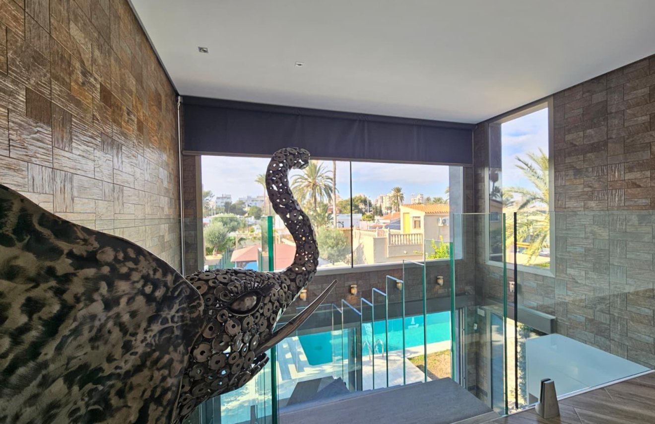 Reventa - Villa de Lujo - Torrevieja - Los Angeles